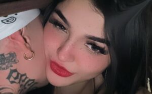 Se filtra polémico video íntimo de Karely Ruiz y Santa Fe Klan Se filtra polémico video íntimo de Karely Ruiz y Santa Fe Klan