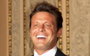 Se van a los golpes por boletos de Luis Miguel en la Arena CDMX Se van a los golpes por boletos de Luis Miguel en la Arena CDMX