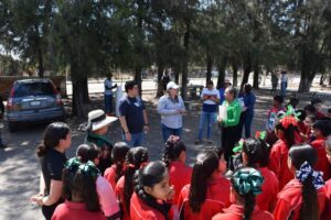 Primaria Emiliano Zapata recibe donación de DIF y Presidencia Municipal Primaria Emiliano Zapata recibe donación de DIF y Presidencia Municipal