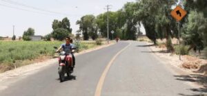 Realizan rehabilitaciones de caminos rurales y urbanos en Valle de Santiago. Realizan rehabilitaciones de caminos rurales y urbanos en Valle de Santiago.
