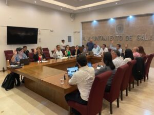 Rechazaron reglamentos los regidores de la oposición en el cabildo Rechazaron reglamentos los regidores de la oposición en el cabildo