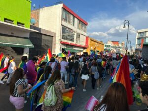 Acuden más de 600 irapuatenses a la Marcha LGBT Acuden más de 600 irapuatenses a la Marcha LGBT