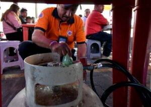 DIFUNDEN RECOMENDACIONES DE CUIDADOS Y MANEJO DE CILINDROS DE GAS DIFUNDEN RECOMENDACIONES DE CUIDADOS Y MANEJO DE CILINDROS DE GAS