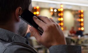 SSG atiende este año 2 mil 200 llamadas telefónicas por padecimientos mentales. SSG atiende este año 2 mil 200 llamadas telefónicas por padecimientos mentales.