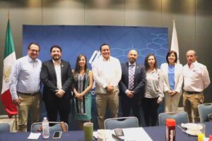 Sesiona el Secretario de Salud con agremiados de COPARMEX Irapuato – Salamanca. Sesiona el Secretario de Salud con agremiados de COPARMEX Irapuato – Salamanca.
