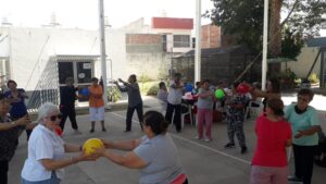 Existe gran apoyo de padres de familia en las escuelas Existe gran apoyo de padres de familia en las escuelas