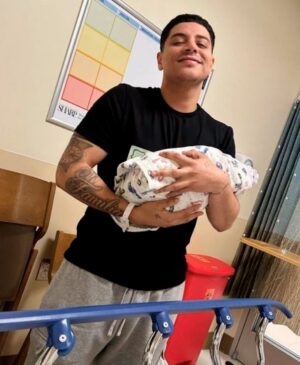 Eduin Caz fue criticado por la costosa adquisición para su hijo Eduin Caz fue criticado por la costosa adquisición para su hijo