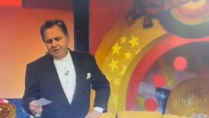 Circula video en que Paco Stanley manda saludos a narco en pleno programa (VIDEO) Circula video en que Paco Stanley manda saludos a narco en pleno programa (VIDEO)