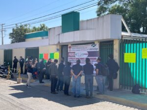 Realizan docentes del Conalep paro de labores para exigir peticiones Realizan docentes del Conalep paro de labores para exigir peticiones