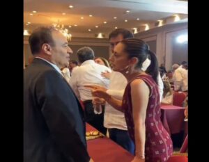 Muestran pelea entre Claudia Sheinbaum y Alfonso Durazo (VIDEO) Muestran pelea entre Claudia Sheinbaum y Alfonso Durazo (VIDEO)