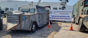 Destruyen vehículos blindados que aseguraron a un grupo del crimen organizado Destruyen vehículos blindados que aseguraron a un grupo del crimen organizado