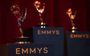 Postergan los Premios Emmys al 2024 por la huelga de actores y guionistas en EU Postergan los Premios Emmys al 2024 por la huelga de actores y guionistas en EU