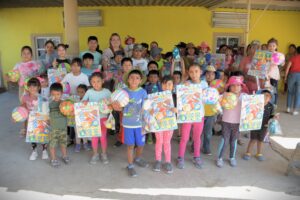 Sonrisas y alegría en niños de Rancho Seco de Cortés Sonrisas y alegría en niños de Rancho Seco de Cortés