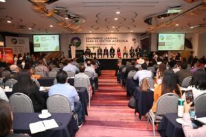 IMPARTEN PRIMER SEMINARIO LABORAL PARA SECTOR AGRÍCOLA IMPARTEN PRIMER SEMINARIO LABORAL PARA SECTOR AGRÍCOLA