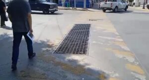 Trabaja JAPAMI en el desfogamiento de agua durante las fuertes lluvias Trabaja JAPAMI en el desfogamiento de agua durante las fuertes lluvias