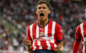 Chiquete Orozco, defensa de Chivas, en la mira de equipos europeos Chiquete Orozco, defensa de Chivas, en la mira de equipos europeos
