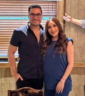 Carlos Rivera y Cynthia Rodríguez viven emotivo momento lleno de llanto antes de convertirse en padres Carlos Rivera y Cynthia Rodríguez viven emotivo momento lleno de llanto antes de convertirse en padres