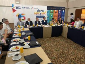 Destacan éxito de Expo MIPyME con más de 800 empresas Destacan éxito de Expo MIPyME con más de 800 empresas