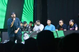 DISFRUTAN IRAPUATENSES DE BATALLAS DE FREESTYLE DISFRUTAN IRAPUATENSES DE BATALLAS DE FREESTYLE