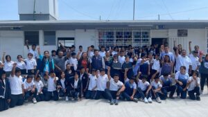 PRESIDENTE MUNICIPAL HACE ENTREGA DE EQUIPOS DE COMPUTO A TELESECUNDARIAS PRESIDENTE MUNICIPAL HACE ENTREGA DE EQUIPOS DE COMPUTO A TELESECUNDARIAS