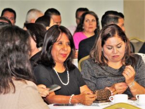 SEG reconoce a la maestra “Mati”, docente que deja huella SEG reconoce a la maestra “Mati”, docente que deja huella
