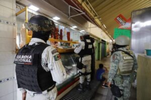 ASEGURAN DROGA EN MERCADO TOMASA ESTEVES ELEMENTOS DE LA SEDENA Y GUARDIA NACIONAL ASEGURAN DROGA EN MERCADO TOMASA ESTEVES ELEMENTOS DE LA SEDENA Y GUARDIA NACIONAL