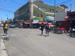 COMERCIANTES DEL MERCADO TOMASA ESTÉVEZ RECONOCEN PRESENCIA DE ELEMENTOS FEDERALES DE SEGURIDAD, PERO NO HAY DETENIDOS NI PARAN LOS ROBOS A TRANSEÚNTES Y NEGOCIOS COMERCIANTES DEL MERCADO TOMASA ESTÉVEZ RECONOCEN PRESENCIA DE ELEMENTOS FEDERALES DE SEGURIDAD, PERO NO HAY DETENIDOS NI PARAN LOS ROBOS A TRANSEÚNTES Y NEGOCIOS