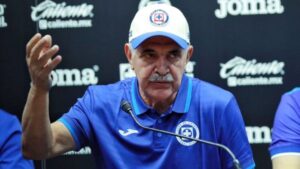 Tuca Ferretti sobre enfrentar a Messi: «Que no juegue, sería mejor» Tuca Ferretti sobre enfrentar a Messi: «Que no juegue, sería mejor»