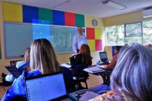 SEG le apuesta al fortalecimiento socioemocional para favorecer la enseñanza y el aprendizaje. SEG le apuesta al fortalecimiento socioemocional para favorecer la enseñanza y el aprendizaje.