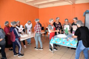 21 mujeres comienzan cursos de elaboración de postres 21 mujeres comienzan cursos de elaboración de postres