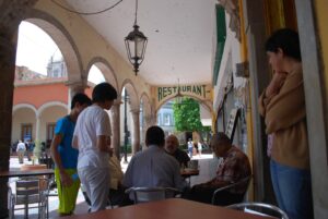 POCA ACTIVIDAD DE VACACIONISTAS EN BALNEARIOS Y RESERVAS NATURALES POCA ACTIVIDAD DE VACACIONISTAS EN BALNEARIOS Y RESERVAS NATURALES