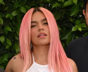 Karol G enfrenta demanda millonaria por el presunto plagio Karol G enfrenta demanda millonaria por el presunto plagio