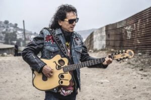 Alex Lora enaltece a los héroes mexicanos Alex Lora enaltece a los héroes mexicanos