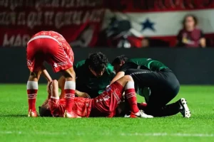 El médico de Argentinos Juniors tras la chocante lesión de Sánchez: «Nunca vi algo sí» El médico de Argentinos Juniors tras la chocante lesión de Sánchez: «Nunca vi algo sí»
