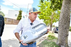 Instala Navarro primeras 70 luminarias LED en Villas de Guanajuato para ahorrar energía Instala Navarro primeras 70 luminarias LED en Villas de Guanajuato para ahorrar energía