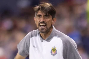 Paunovic activa cláusula y abandona a Chivas Paunovic activa cláusula y abandona a Chivas