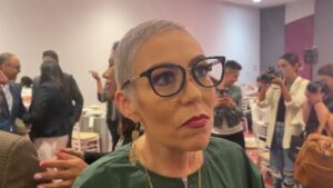 Firme a la gubernatura se mantiene la Wera Reynoso Firme a la gubernatura se mantiene la Wera Reynoso