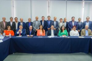 PARTICIPA LIBIA DENNISE EN REUNIÓN EXTRAORDINARIA DE CONCAMIN BAJÍO EN LEÓN PARTICIPA LIBIA DENNISE EN REUNIÓN EXTRAORDINARIA DE CONCAMIN BAJÍO EN LEÓN