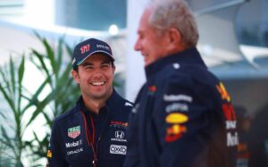 Tachan a Helmut Marko de discriminación contra Checo Pérez Tachan a Helmut Marko de discriminación contra Checo Pérez