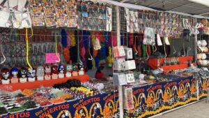 Proyectan comerciantes mejores ventas en Feria del Alfeñique este año Proyectan comerciantes mejores ventas en Feria del Alfeñique este año