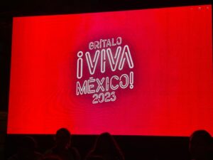 Celebran ciudadanos con mucho entusiasmo la noche del Grito Celebran ciudadanos con mucho entusiasmo la noche del Grito