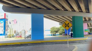 Borran murales artísticos bajo el Puente Siglo XXI Borran murales artísticos bajo el Puente Siglo XXI