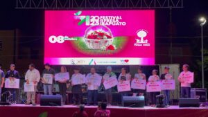 Premian la innovación gastronómica de irapuatenses en Festival de la Fresa Premian la innovación gastronómica de irapuatenses en Festival de la Fresa