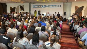 “Vamos por tres más”; se destapa Lorena Alfaro para su reelección “Vamos por tres más”; se destapa Lorena Alfaro para su reelección
