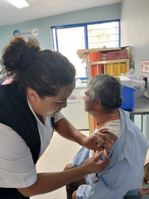 SSG inició la vacunación contra la influenza en Acámbaro con más de 74 mil dosis. SSG inició la vacunación contra la influenza en Acámbaro con más de 74 mil dosis.