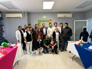 Realizan en el Hospital General de San Luis de La Paz concurso de platillos saludables que refleja la diversidad de culturas y sabores de la comunidad. Realizan en el Hospital General de San Luis de La Paz concurso de platillos saludables que refleja la diversidad de culturas y sabores de la comunidad.