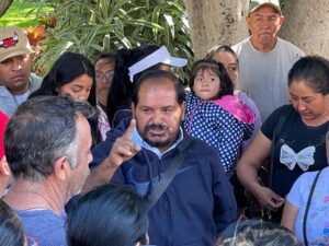 Piden comerciantes y tianguistas acercamiento con la alcaldesa tras intimidación por parte de inspectores Piden comerciantes y tianguistas acercamiento con la alcaldesa tras intimidación por parte de inspectores