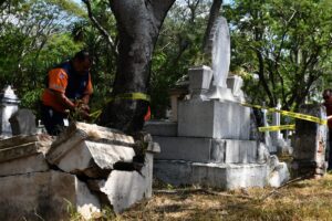SUPERVISAN PANTEONES DE IRAPUATO SUPERVISAN PANTEONES DE IRAPUATO