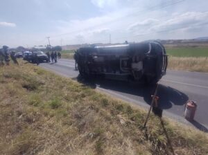 VOLCÓ UNA UNIDAD DEL EJÉRCITO MEXICANO Y SIETE ELEMENTOS RESULTARON HERIDOS VOLCÓ UNA UNIDAD DEL EJÉRCITO MEXICANO Y SIETE ELEMENTOS RESULTARON HERIDOS