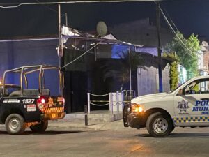 Asesinan a balazos a dos hombres y dejan un herido en Bar La Ingrata Asesinan a balazos a dos hombres y dejan un herido en Bar La Ingrata